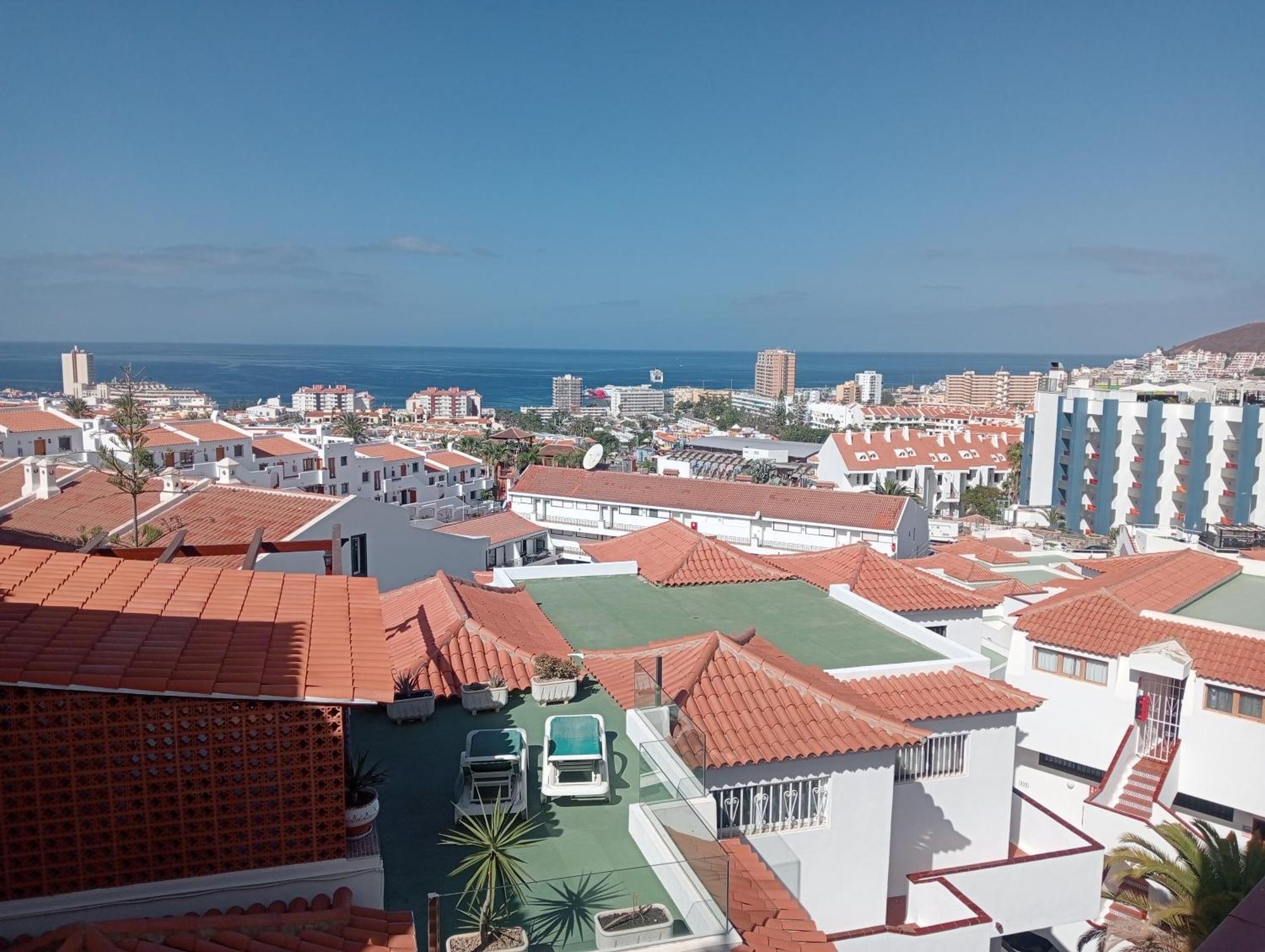 Greatly Located Apartment With Heated Pool, Los Cristianos Los Cristianos  Buitenkant foto