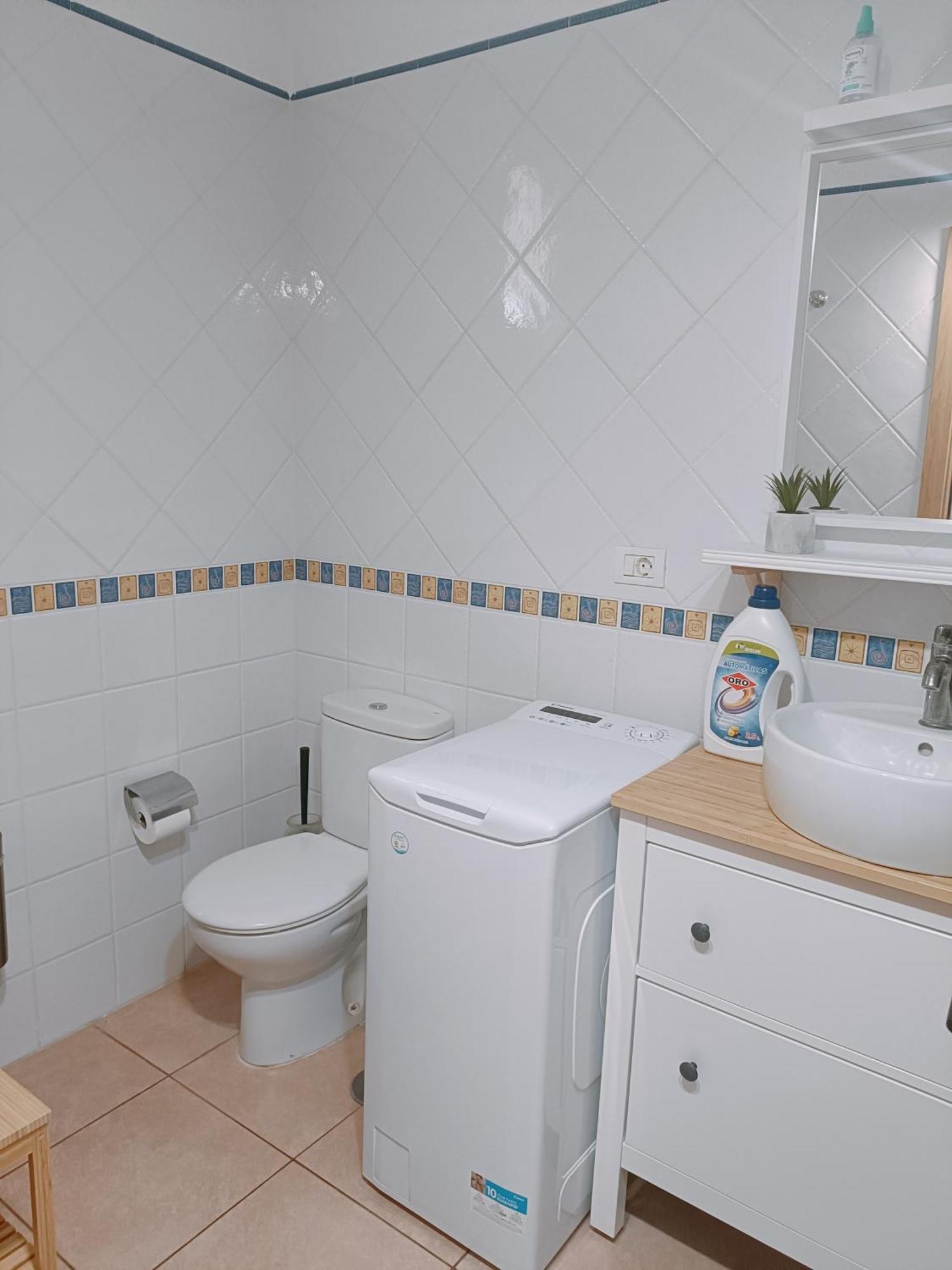 Greatly Located Apartment With Heated Pool, Los Cristianos Los Cristianos  Buitenkant foto